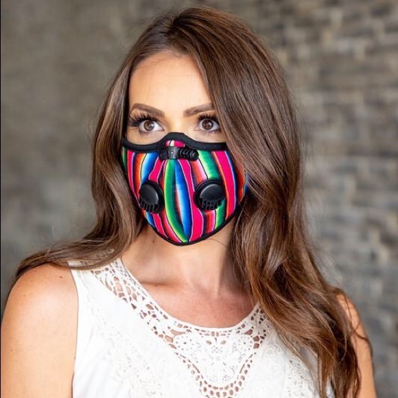 Accessories - Face Mask Pink Stripe Washable Adjustable Nose